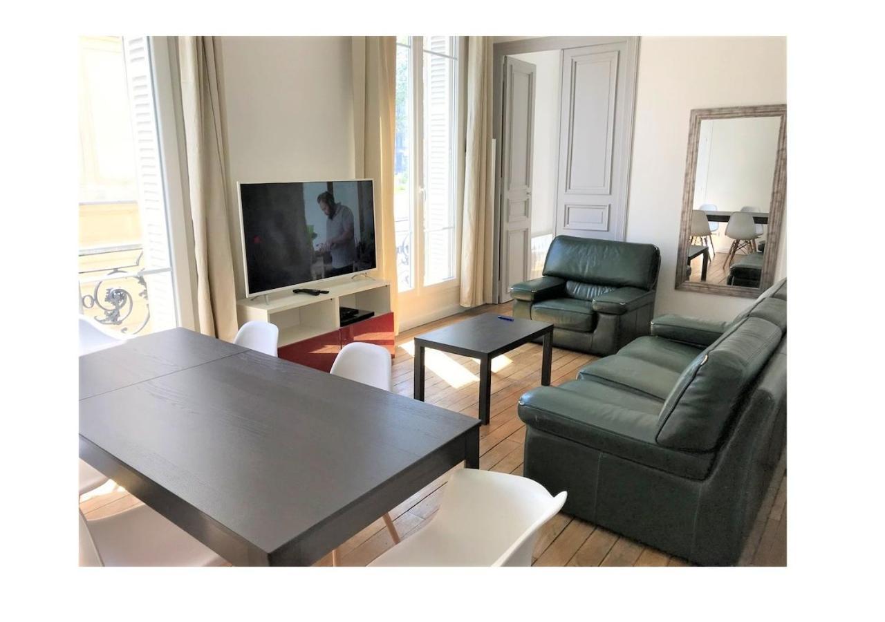 Appartement avec vue cathédrale - 1 A Reims Exterior foto